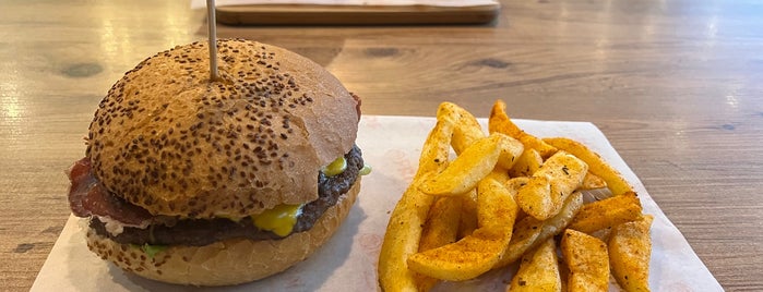 Friends Burger is one of Samsun.