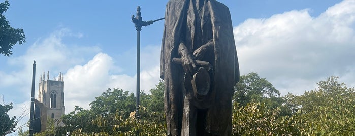 Tomáš Garrigue Masaryk Memorial Park is one of memorials.