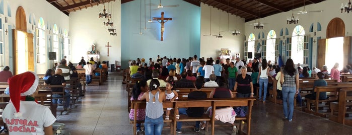 Parroquia Santa Eduvigis is one of Misiones de la FMM en el mundo.