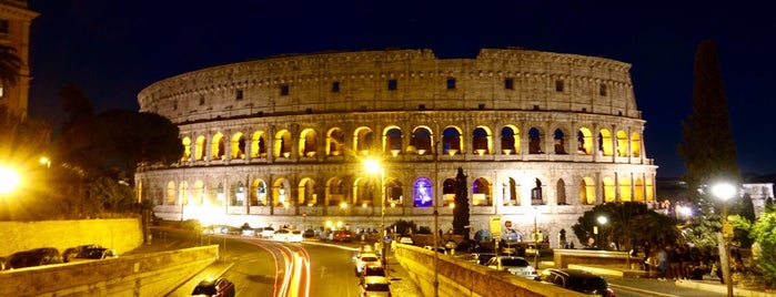 Colosseo is one of Tempat yang Disukai Mahmut Enes.