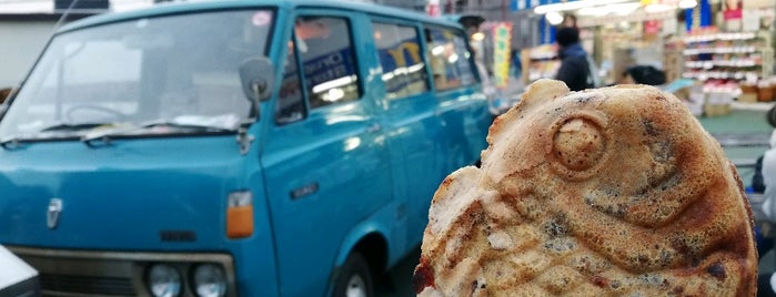 鯛焼きのよしかわ(東伏見) is one of soranyan’s Liked Places.