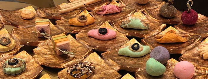 Bijoux Fine Chocolate is one of chocolate and pastries.