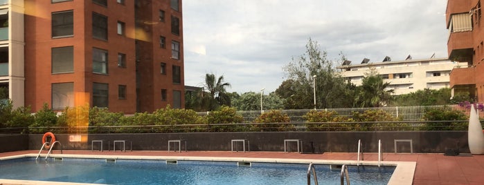 Hotel NH Cornellá is one of Alojamientos.