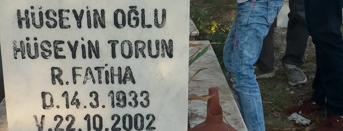 Serinhisar Mezarlığı is one of Lugares favoritos de Fethi.
