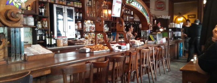 Bar El Federal is one of Buenos Aires.
