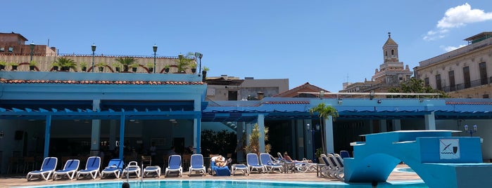 Sevilla Hotel Pool is one of Ana Cristina'nın Beğendiği Mekanlar.