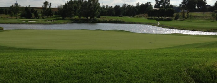 Indian Creek Golf Course is one of Posti che sono piaciuti a Paul.