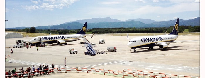 Aeroport de Girona-Costa Brava (GRO) is one of Posti che sono piaciuti a Mirko.