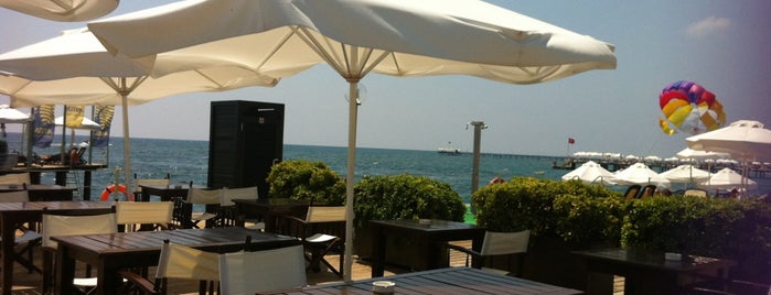Beach Bar @ Asteria Sorgun Resort is one of места.