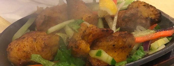 Shaffi's Indian Restaurant is one of Posti che sono piaciuti a Ty.
