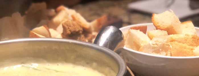 The Melting Pot is one of Date Places.