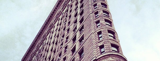 Flatiron Building is one of Mike Winston's #NYCmustsee4sq List.