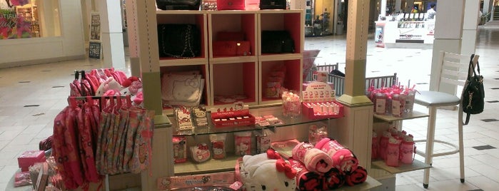 I Love Hello Kitty is one of สถานที่ที่ Chester ถูกใจ.