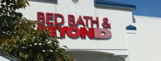Bed Bath & Beyond is one of Johnny’s Liked Places.