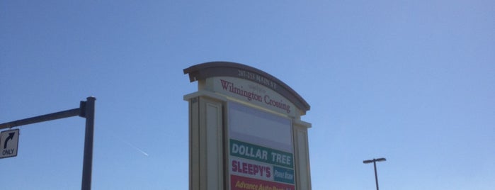 Wilmington Crossing is one of Favorite Shopping Places 💳.