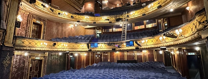 Theatre Royal Haymarket is one of clear.