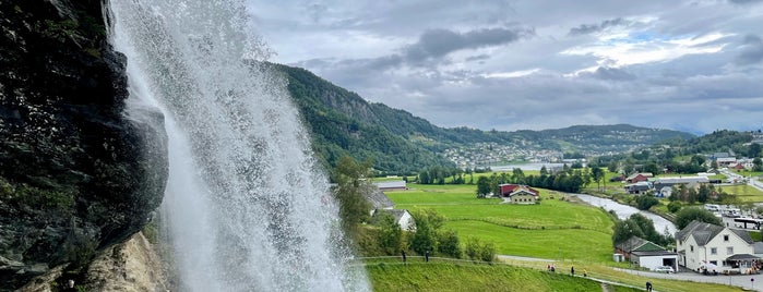 Steinsdalsfossen is one of Norway. Places.