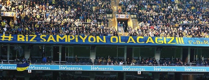 Maraton Tribünü is one of Fenerbahçe Mekanları.