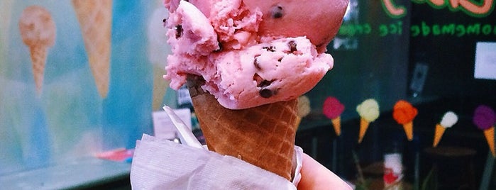 Lizzy's Homemade Ice Cream is one of Minnie 님이 좋아한 장소.