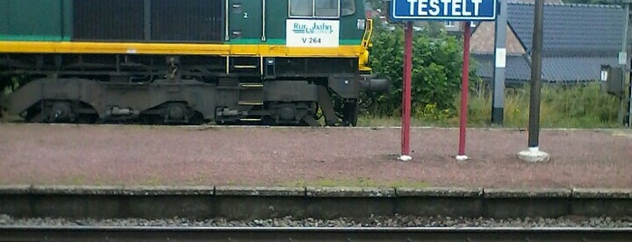 Gare de Testelt is one of Bijna alle treinstations in Vlaanderen.