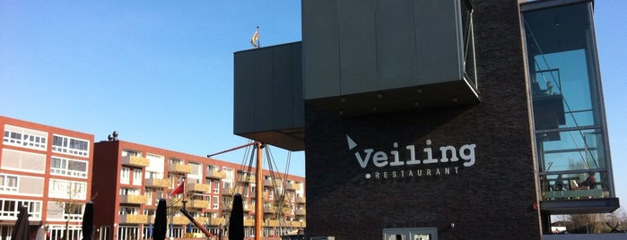 De Veiling is one of สถานที่ที่ Stefanie ถูกใจ.
