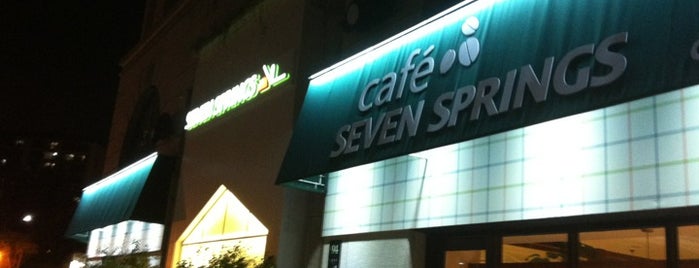 Seven Springs is one of สถานที่ที่ Martin D. ถูกใจ.