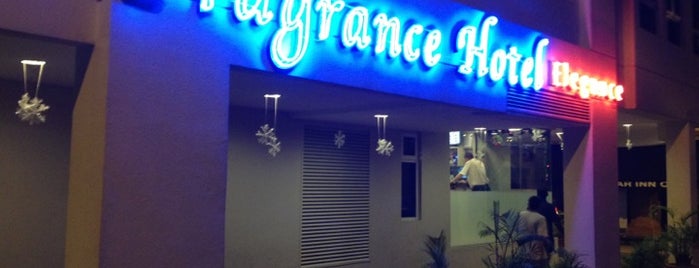 Fragrance Hotel Elegance is one of Hoteles en los que he estado.