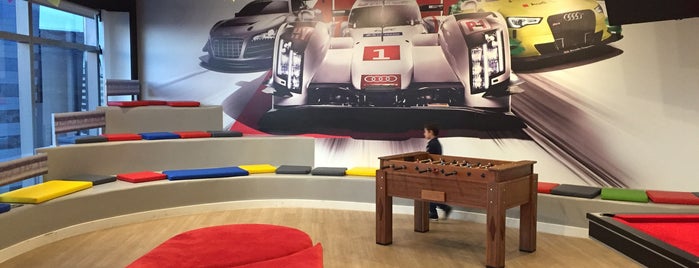 Audi do Brasil is one of Tempat yang Disukai Samanta.