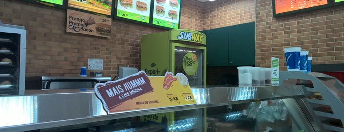 Subway is one of Cacapava.