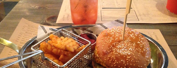 Ketch Up Burgers is one of Posti che sono piaciuti a Anastasiia.