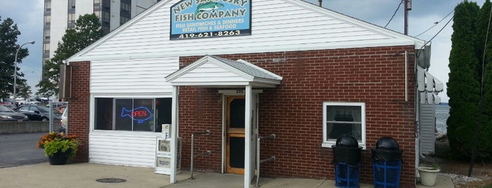 New Sandusky Fish Company is one of สถานที่ที่ Megan 🐶 ถูกใจ.