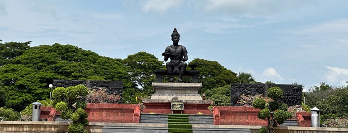 King Ramkhamhaeng Monument is one of ตาก, สุโขทัย, กำแพงเพชร.