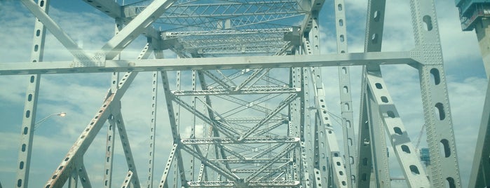 Tappan Zee Bridge is one of Tri-State Area (NY-NJ-CT).