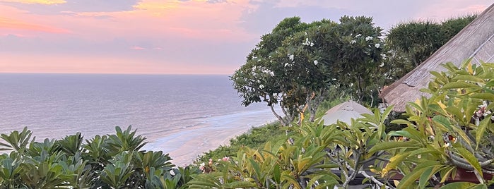 BVLGARI Resort Bali is one of Uluwatu.