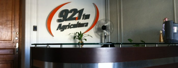 Radio Agricultura 92.1 FM is one of Lieux qui ont plu à Alejandra.