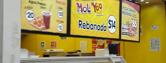 Pizzas Moli-Yoo is one of Tempat yang Disukai Ricardo.