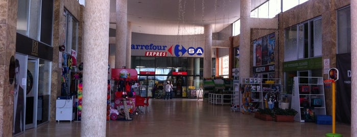 CarrefourSA Gurme is one of สถานที่ที่ Zeynep ถูกใจ.