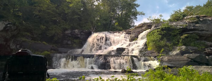 Resica Falls is one of Posti che sono piaciuti a Mae.