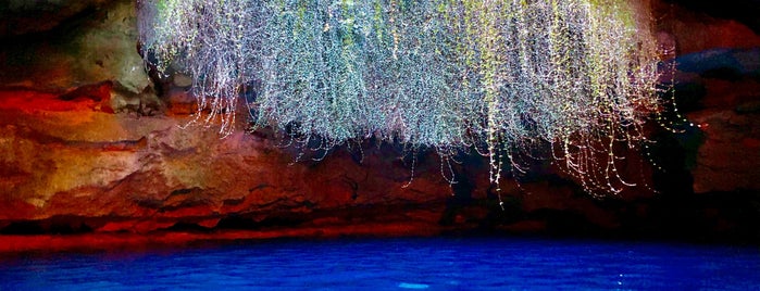 Devil's Den is one of Florida Sites.