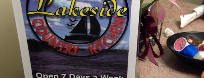 Sandy's Country Kitchen is one of Larisa'nın Beğendiği Mekanlar.