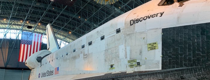 Space Shuttle Discovery (OV-103) is one of MURICA Road Trip.