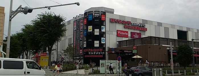 ヨドバシカメラ マルチメディアさいたま新都心駅前店 is one of Masahiroさんのお気に入りスポット.