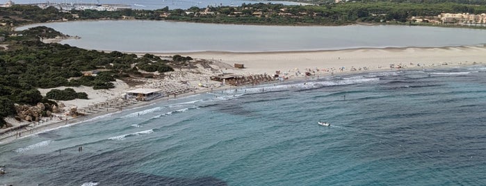 Torre di Porto Giunco is one of Spiagge.