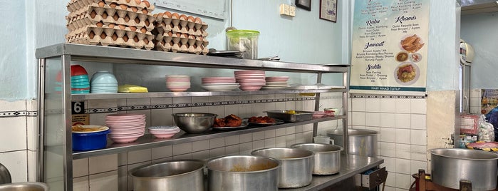 Ramzan Nasi Kandar is one of Kimmie's Saved Places.