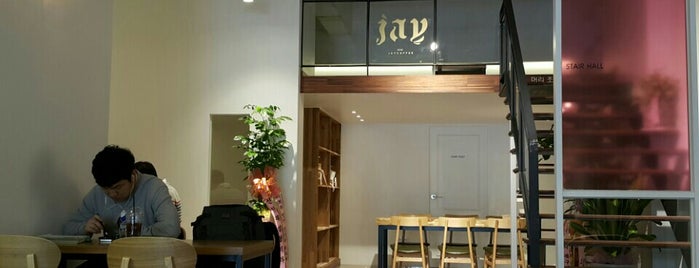 Jay Coffee 제이커피 is one of 韓国・大邱【食事・酒・カフェ】.