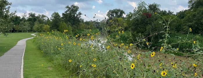 Buffalo Bayou Loop is one of Parks to Run.
