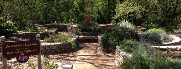Zilker Herb Garden is one of Lugares favoritos de Jonathon.