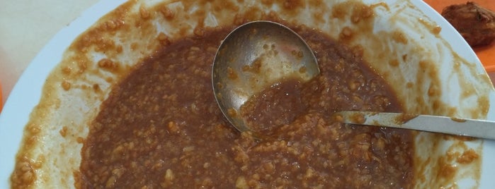 Restaurant Bubur Goreng 潮州炒粥 is one of MALAYSIAN EATS.