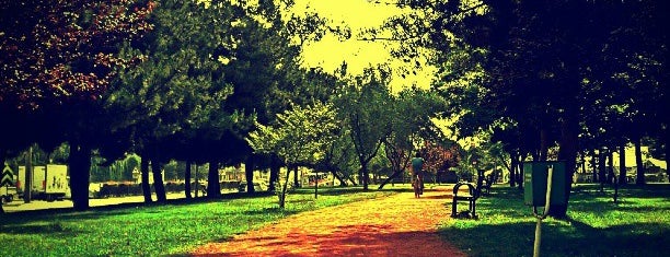 Nilüfer Parkı is one of Posti che sono piaciuti a Ferhat.