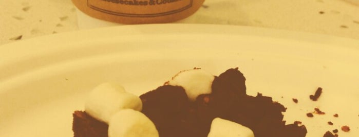 Melo Cheesecakes & Cookies is one of Gidilesi/İZMİR.